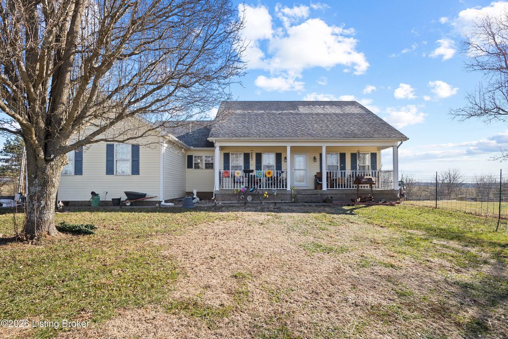 Photo of 48 Hunters Trace, Taylorsville, KY 40071 (MLS # 1707745)