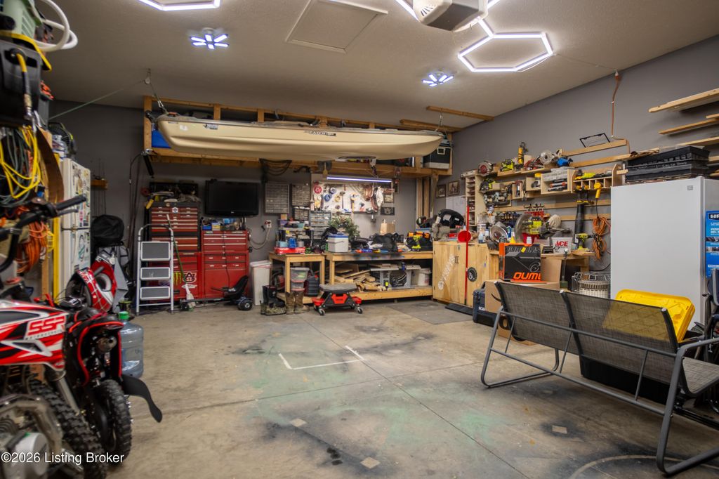 Photo of 244 Blossom Ln, Elizabethtown, KY 42701 (MLS # 1709553)