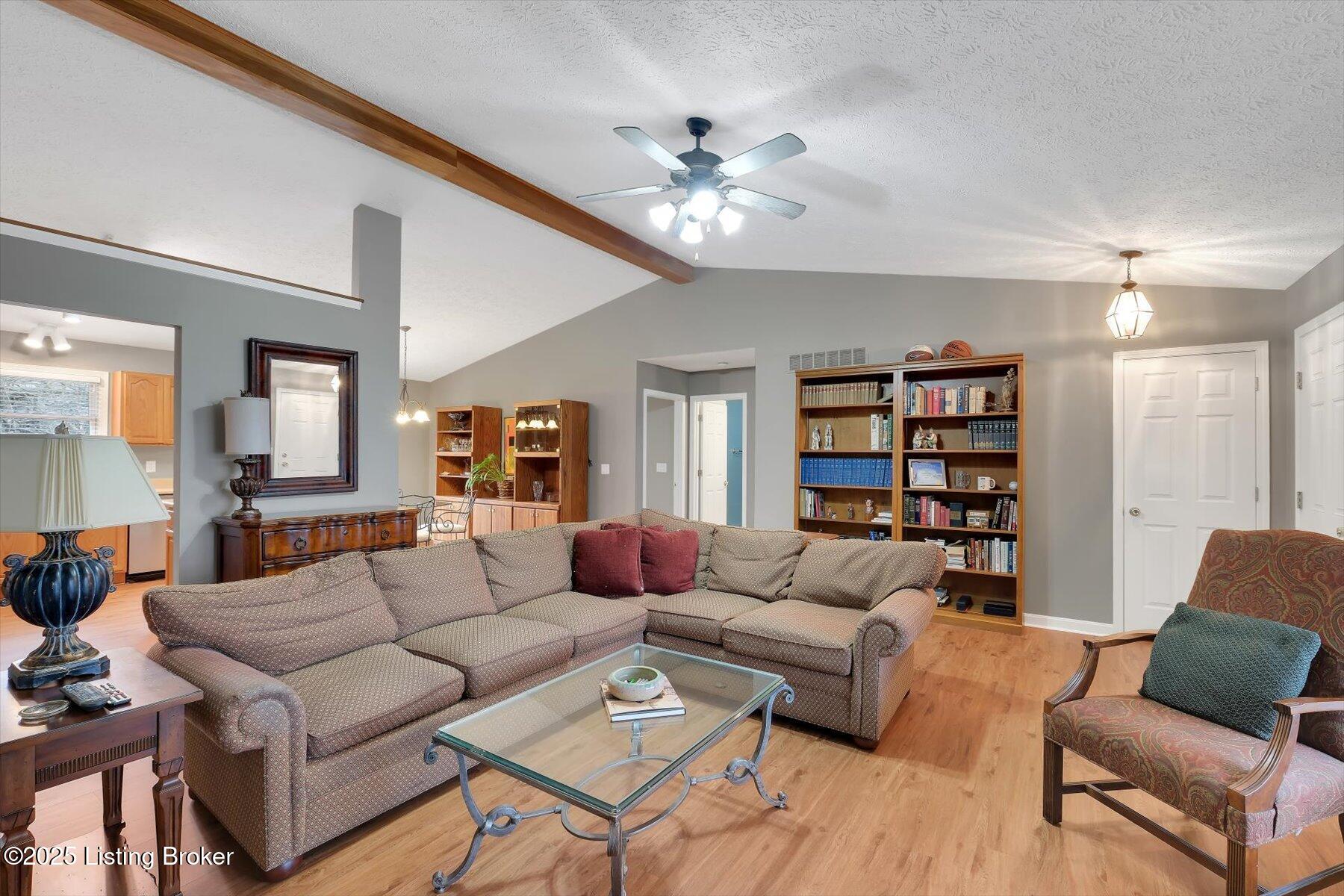 424 Buckman Station Ct, Simpsonville, Kentucky image 9