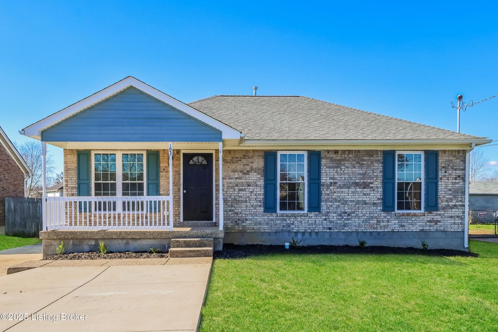 Photo of 193 Tecumseh Dr, Shepherdsville, KY 40165 (MLS # 1704502)