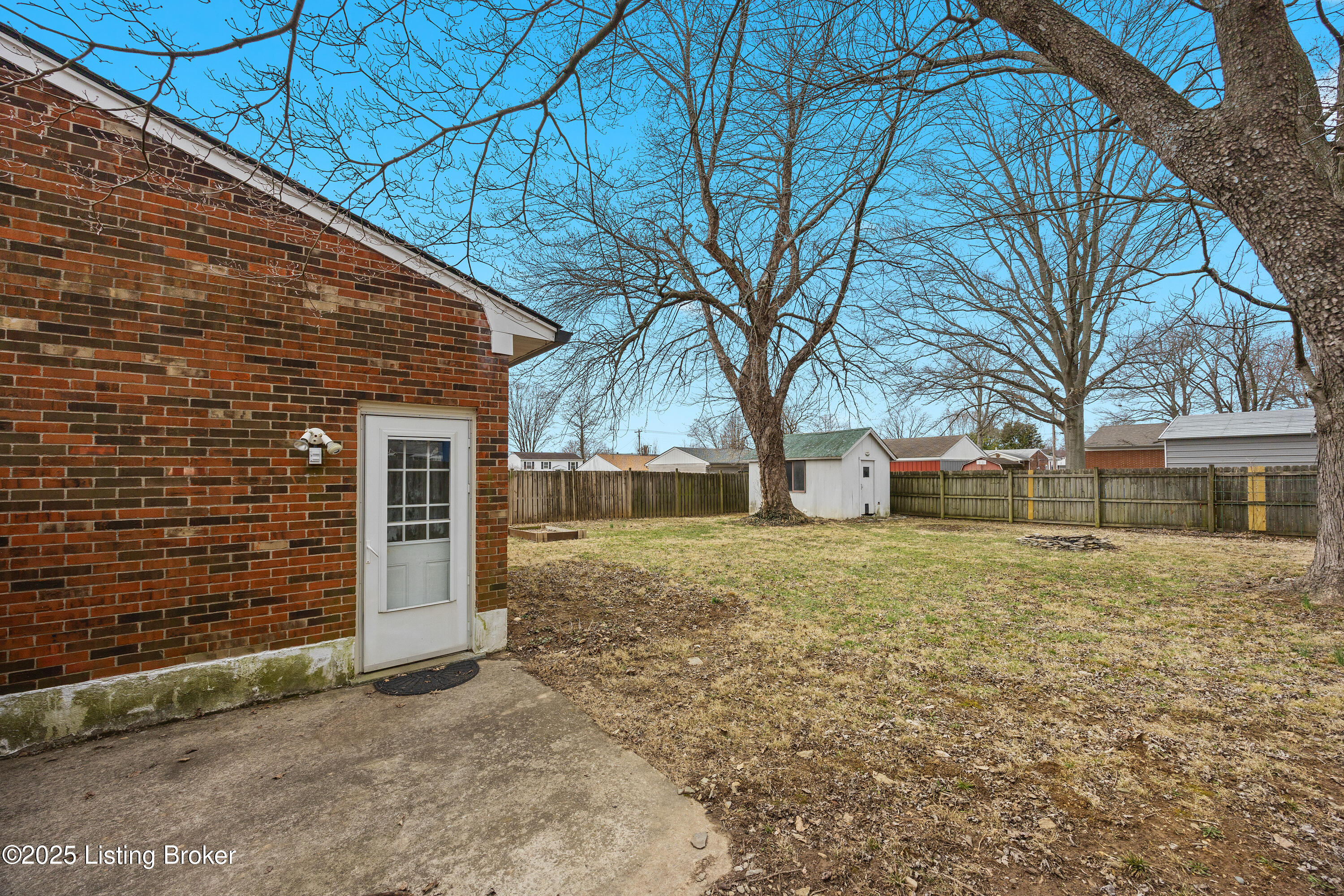 135 Beechland Rd, Louisville, Kentucky image 31