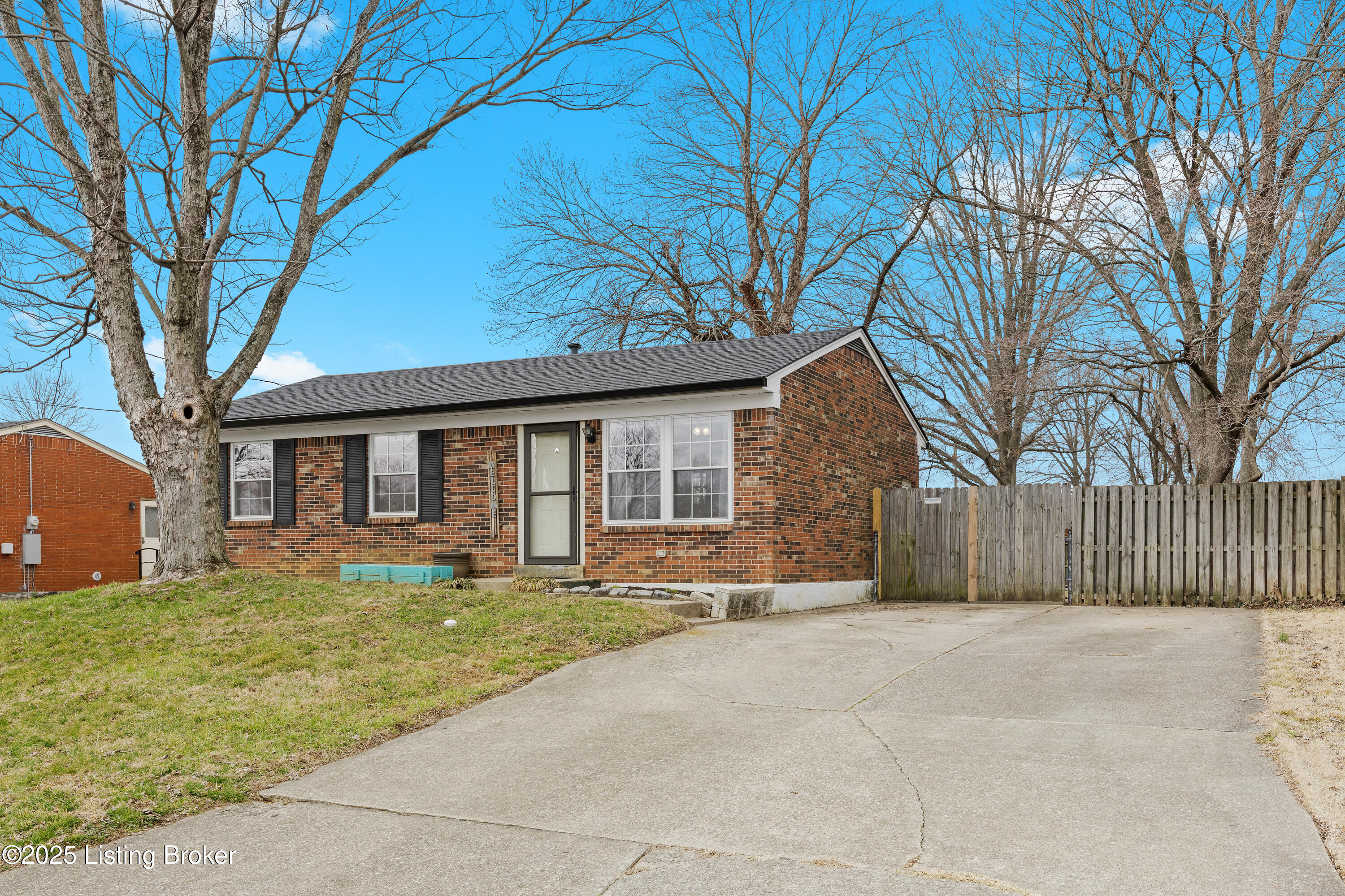 135 Beechland Rd, Louisville, Kentucky image 4