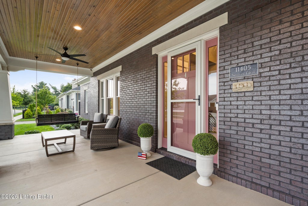 Photo of 11405 Sweetflag Cir, Prospect, KY 40059 (MLS # 1726034)