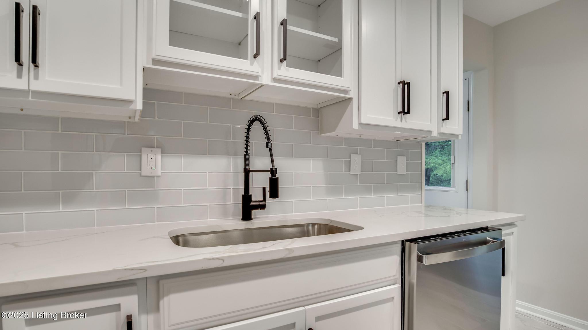 5501 Wearren Rd, Crestwood, Pennsylvania image 10