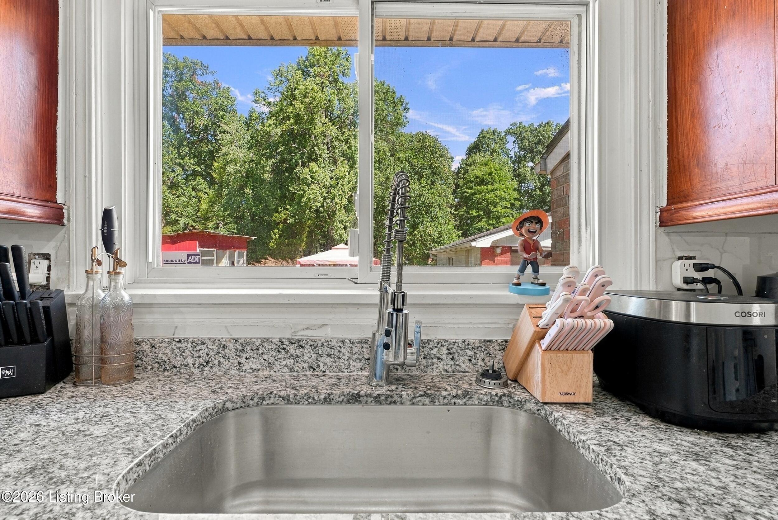 113 Mackie Ln