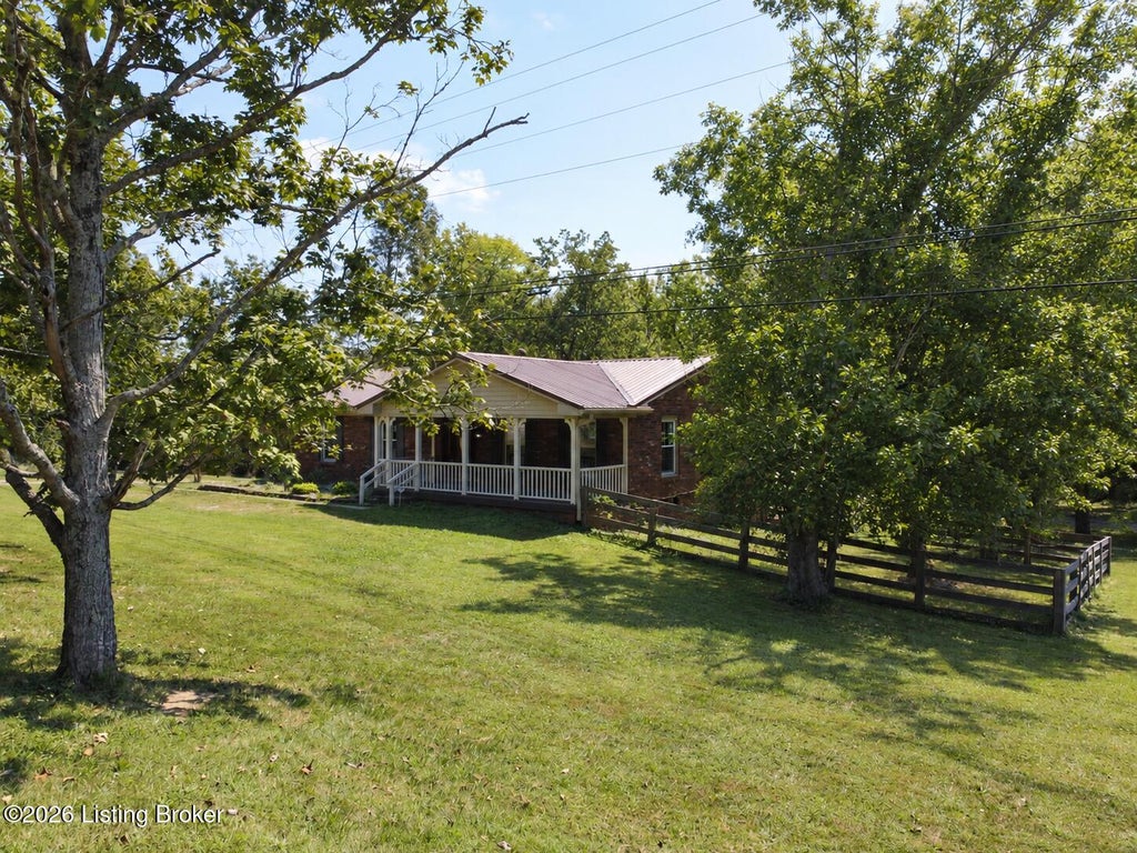Photo of 10700 Back Run Rd, Louisville, KY 40299 (MLS # 1730052)