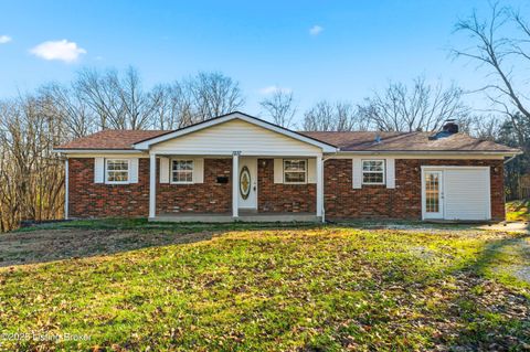 Photo of 1237 Park Ln, Brandenburg, KY 40108 (MLS # 1705186)
