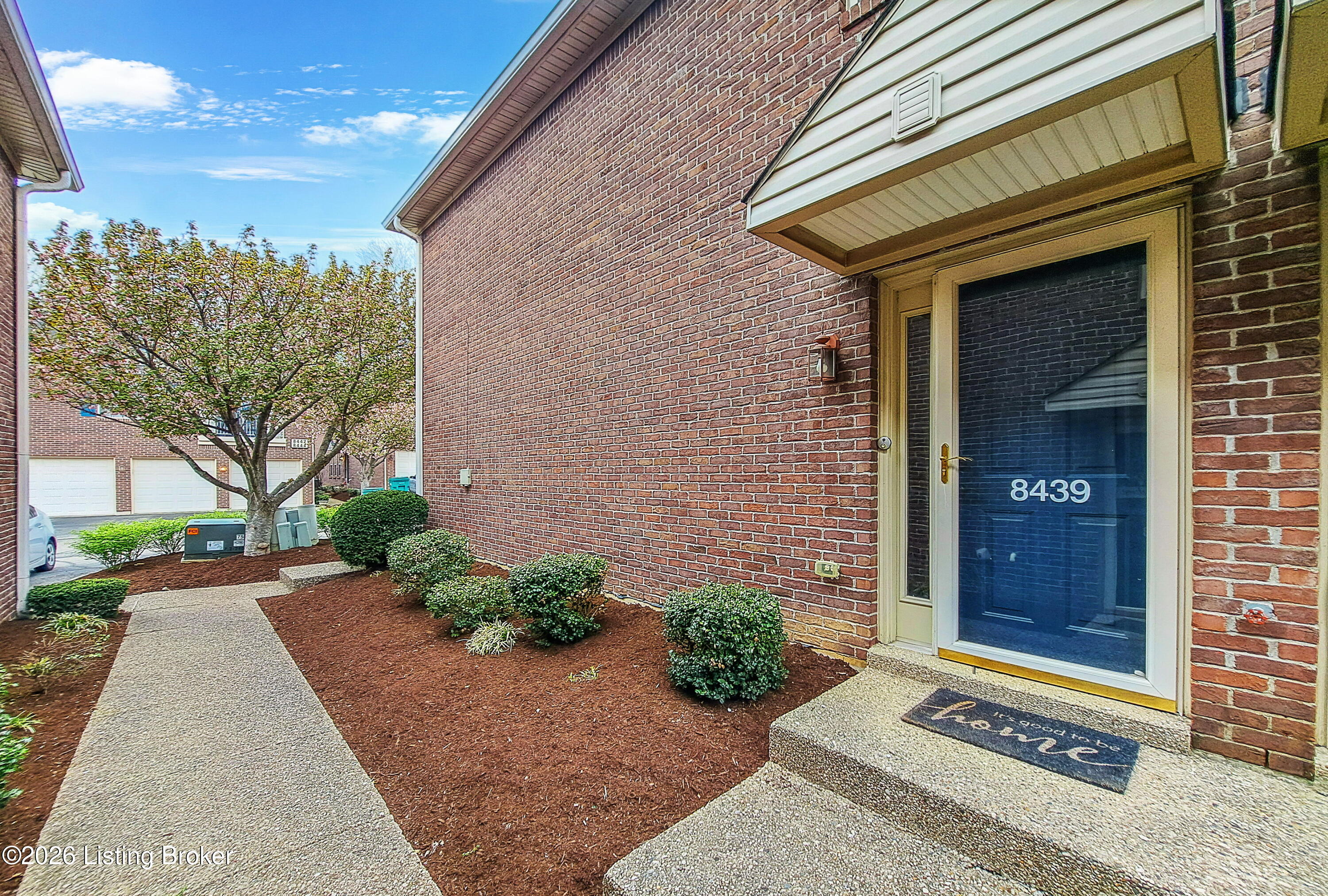 8439 Grand Trevi Dr