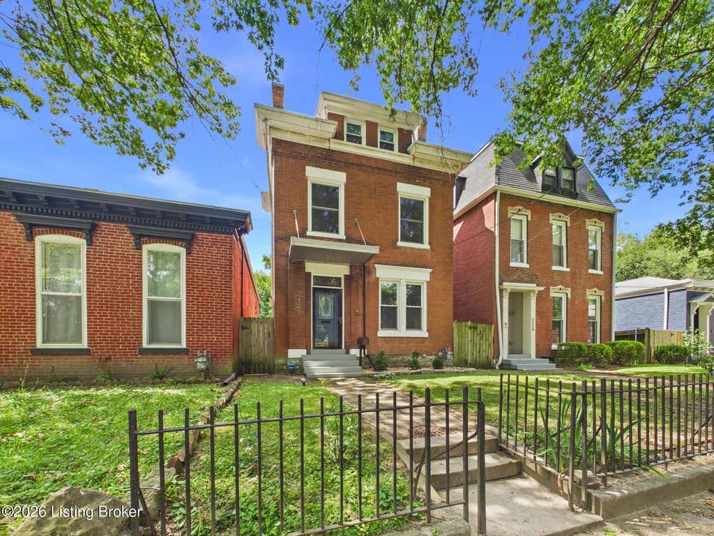 Photo of 224 St Joseph St, Louisville, KY 40203 (MLS # 1726861)