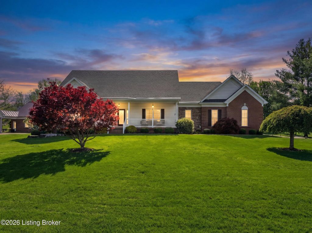 Photo of 5110 Glen Cove Rd, La Grange, KY 40031 (MLS # 1715267)