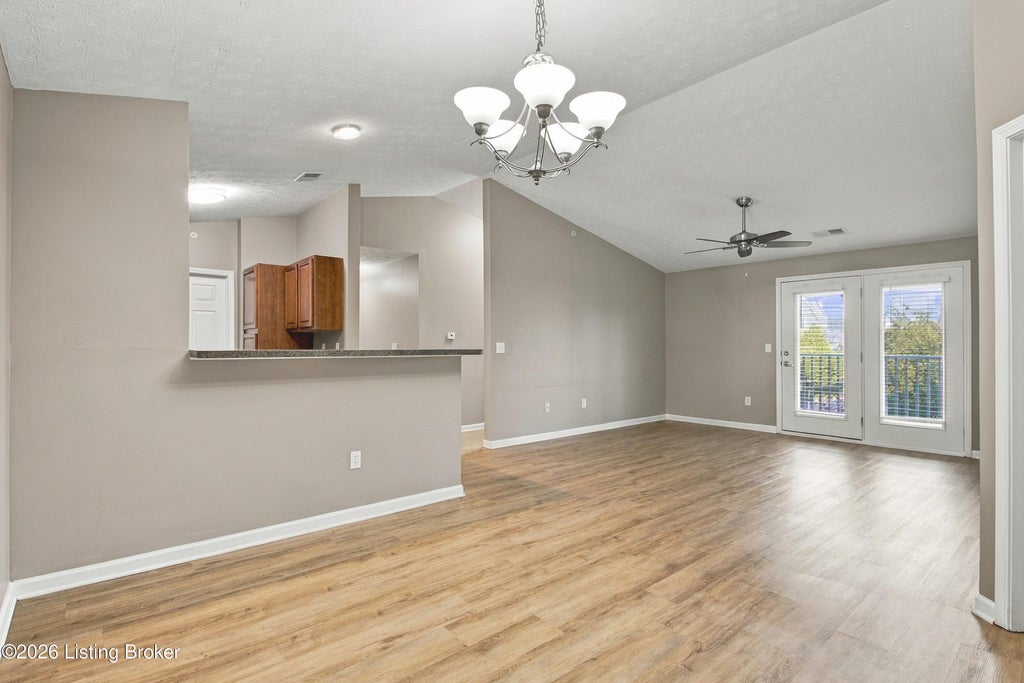 Photo of 2704 Bradford Commons Dr #304, Louisville, KY 40299 (MLS # 1732774)