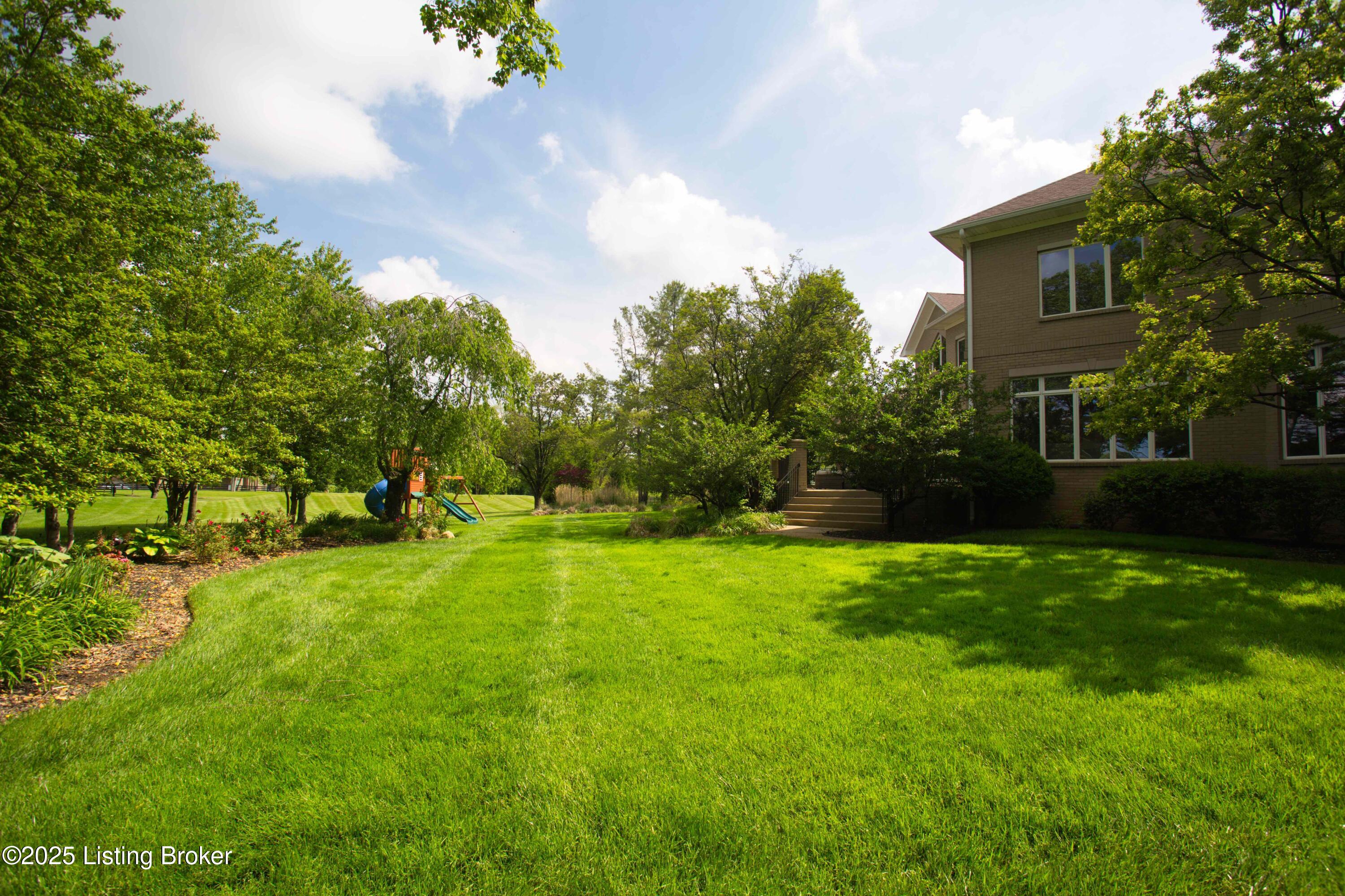 2114 Club Vista Pl, Louisville, Pennsylvania image 31
