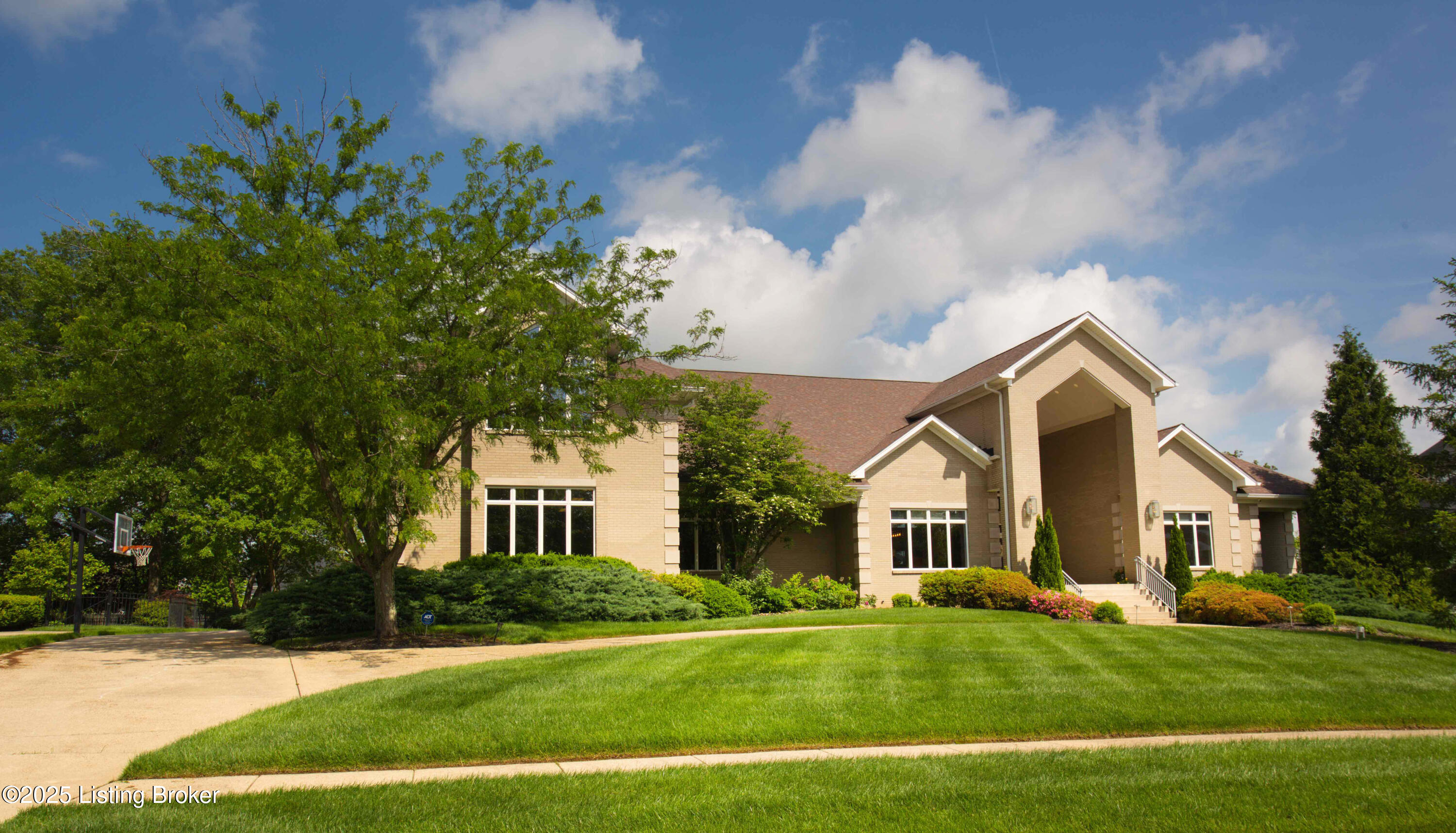 2114 Club Vista Pl, Louisville, Pennsylvania image 16