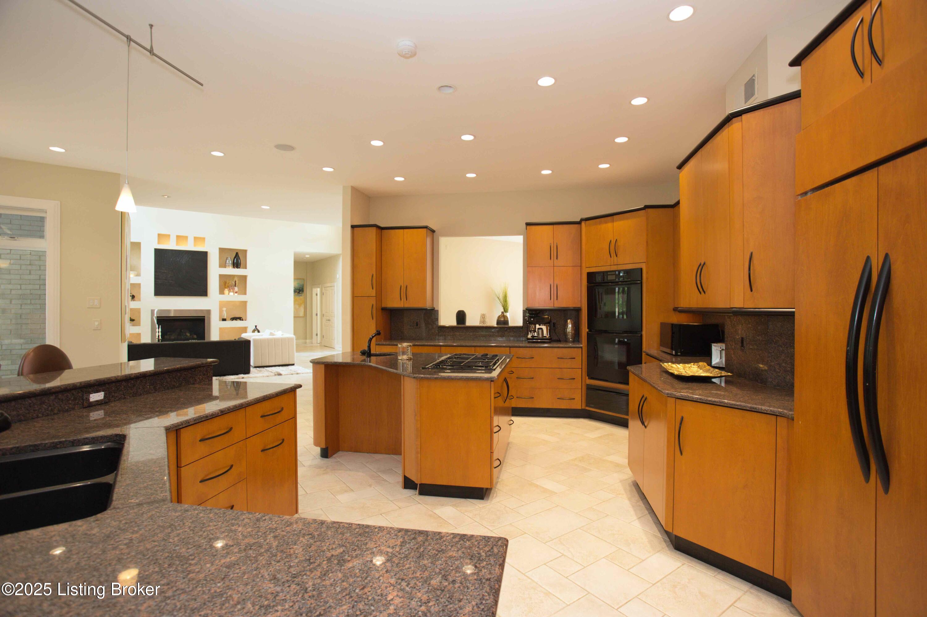 2114 Club Vista Pl, Louisville, Pennsylvania image 47