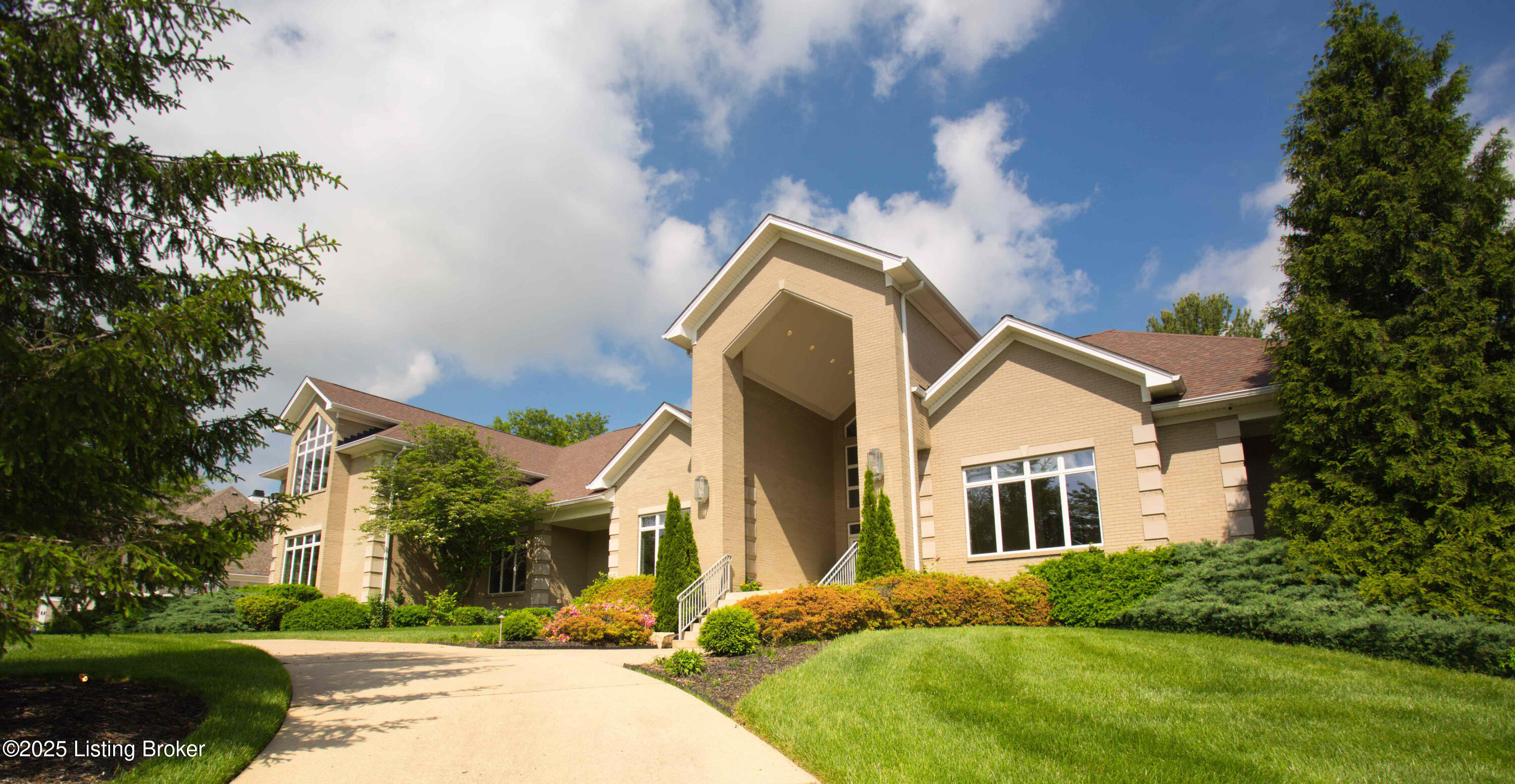2114 Club Vista Pl, Louisville, Pennsylvania image 12