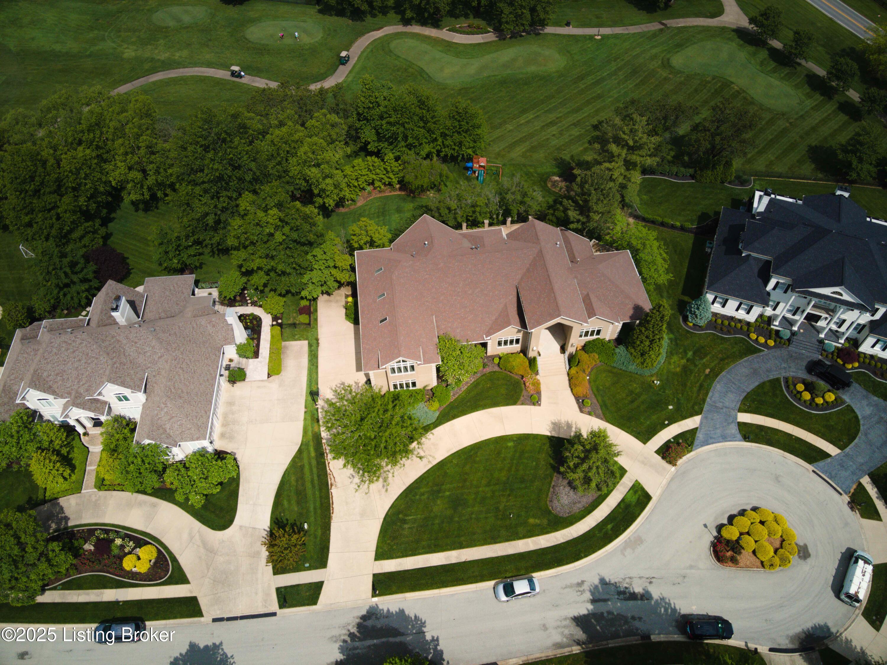 2114 Club Vista Pl, Louisville, Pennsylvania image 4