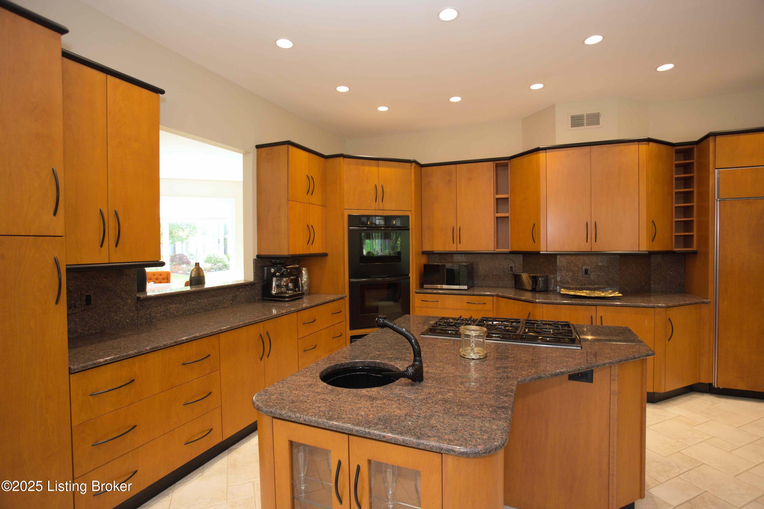 2114 Club Vista Pl, Louisville, Pennsylvania image 45