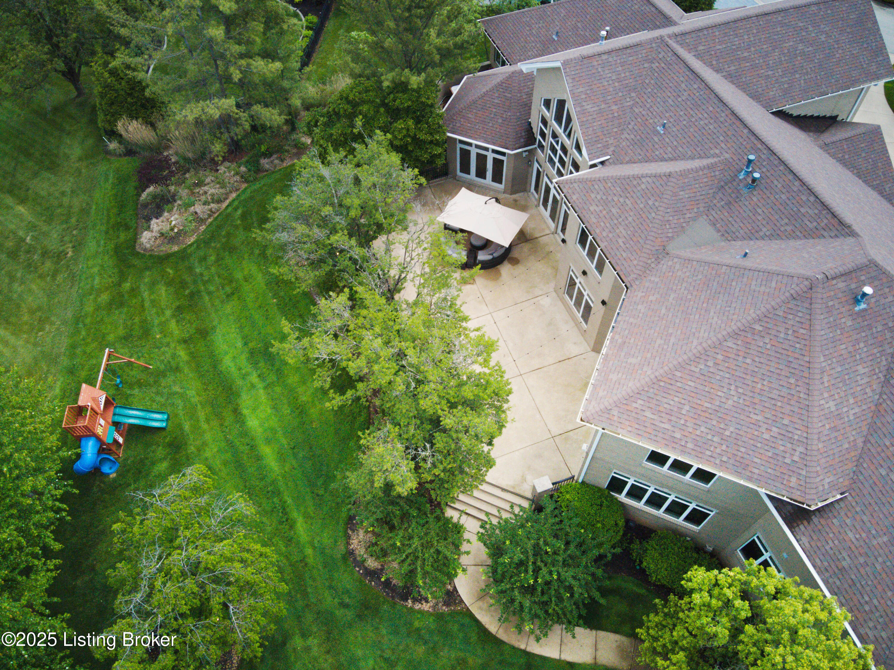 2114 Club Vista Pl, Louisville, Pennsylvania image 8