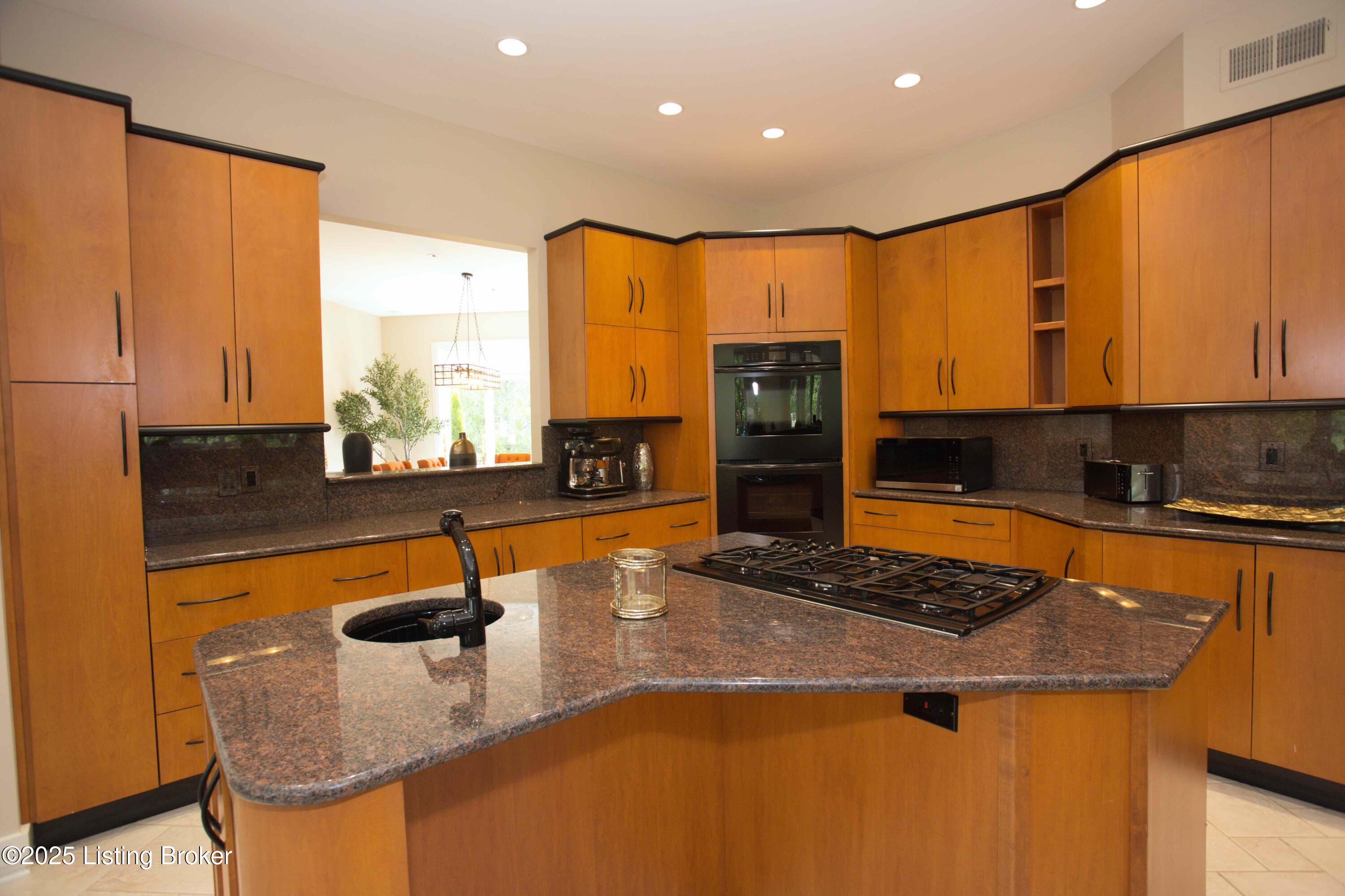 2114 Club Vista Pl, Louisville, Pennsylvania image 46