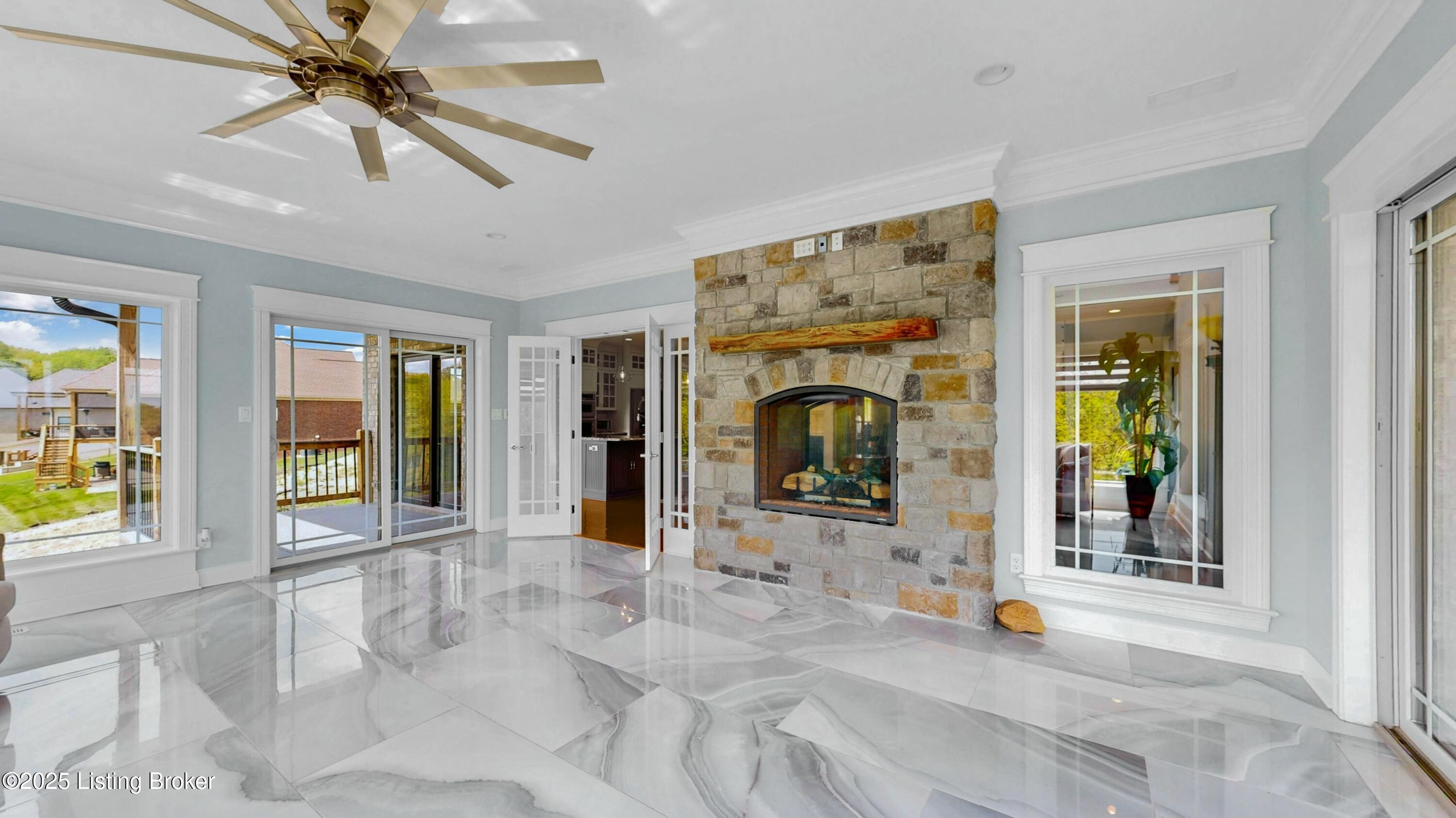 8026 Wooded Ridge Dr, Louisville, Kentucky image 15