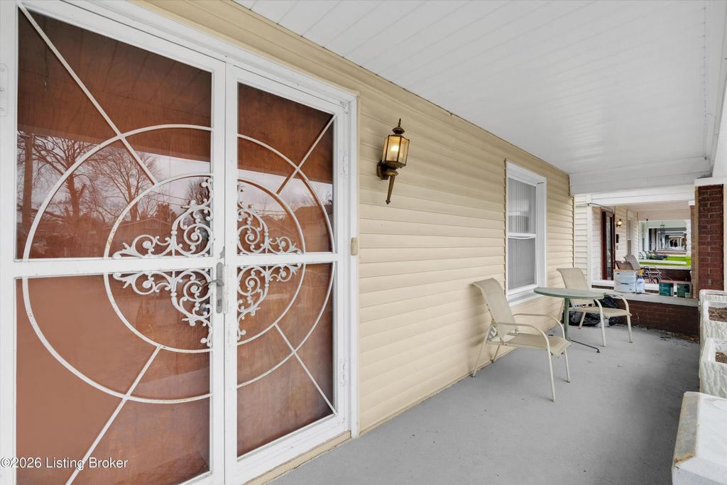 Photo of 2343 Hale Ave, Louisville, KY 40210 (MLS # 1710060)