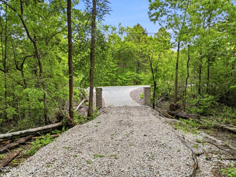 Tiny photo for 5900 Billtown Rd, Louisville, KY 40299 (MLS # 1730964)