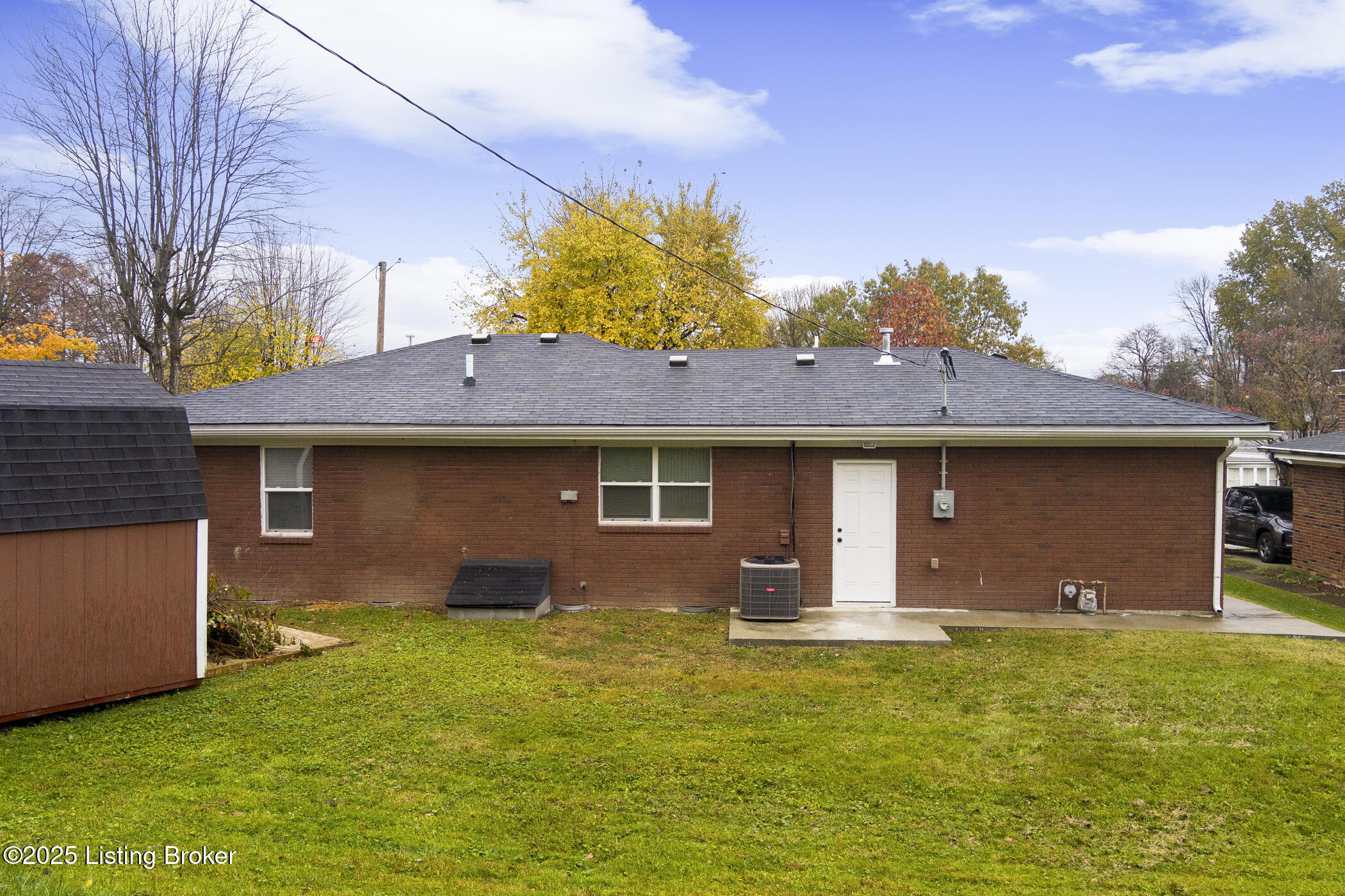 531 Foothill Rd, Sellersburg, Indiana image 24