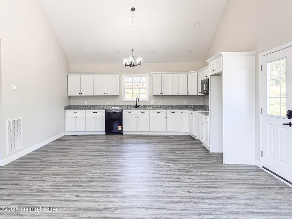 Photo of 7899 Defries Rd, Canmer, KY 42722 (MLS # 1704205)