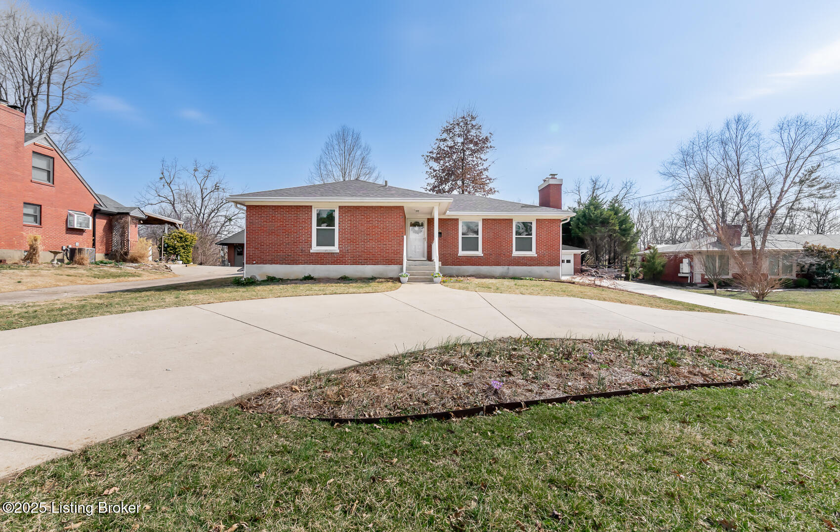 3606 Hillcreek Rd, Louisville, Kentucky image 2