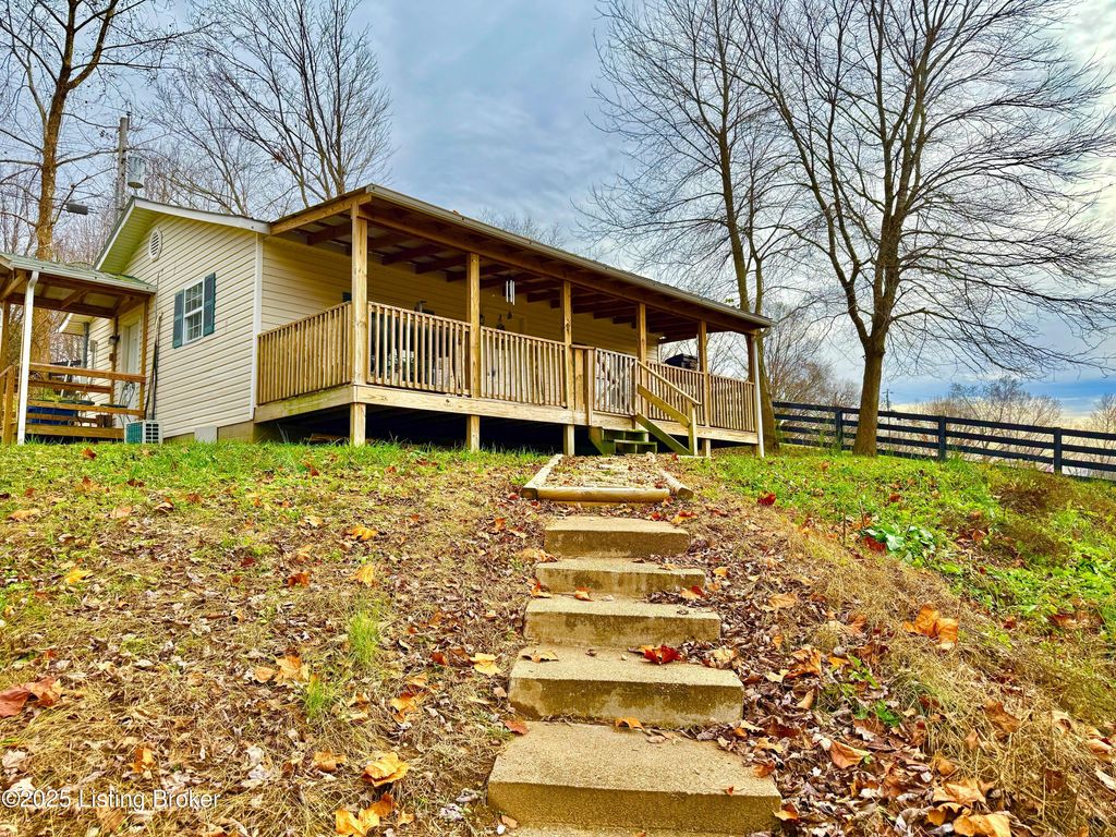 Photo of 92 Beaver Dam Church Rd, Brownsville, KY 42210 (MLS # 1704315)