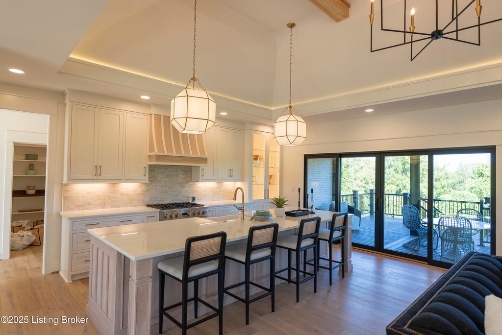 Photo of 2612 Adenmore Ct, Prospect, KY 40059 (MLS # 1712277)