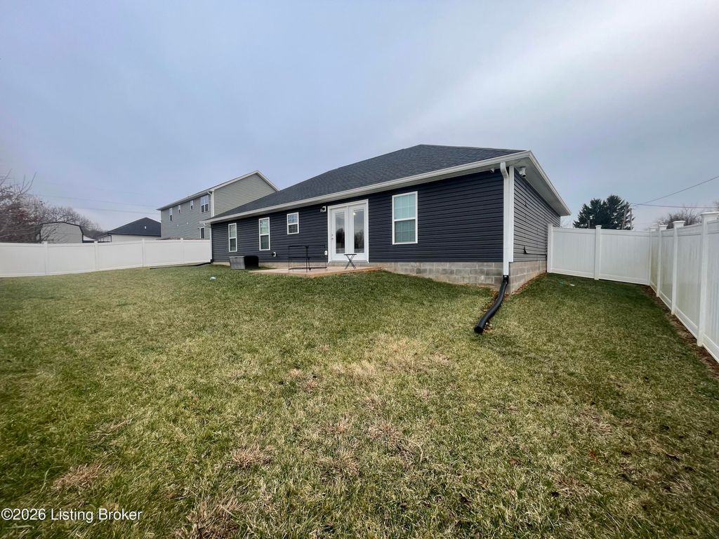 Photo of 501 Independence Way, Vine Grove, KY 40175 (MLS # 1706119)