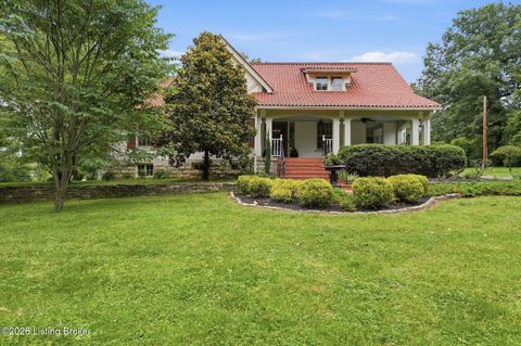 Photo of 11705 Owl Creek Ln, Anchorage, KY 40223 (MLS # 1719351)