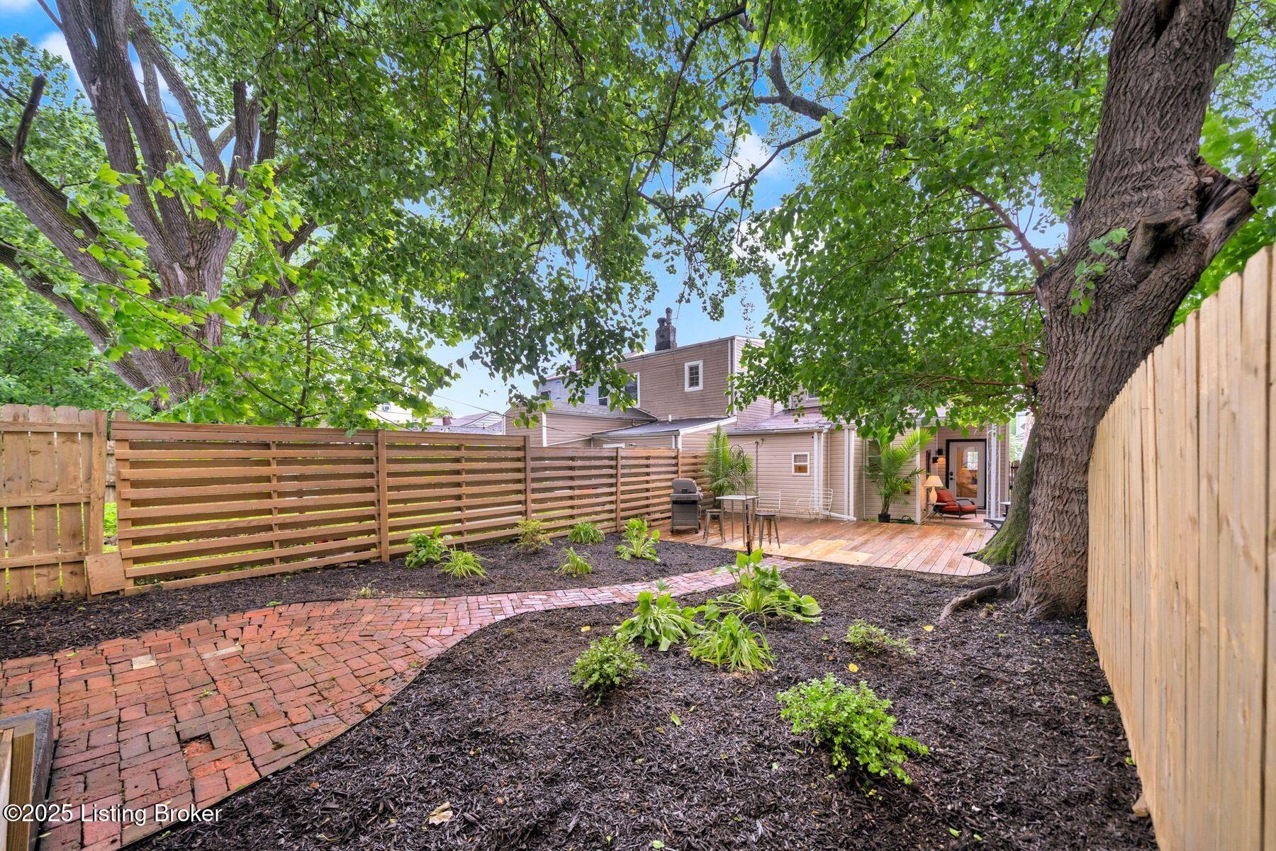 1058 E Saint Catherine St, Louisville, Pennsylvania image 24