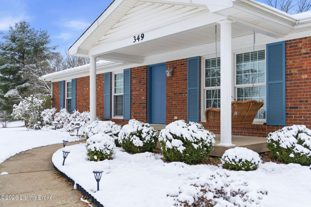 Photo of 349 Hillcreek Rd, Shepherdsville, KY 40165 (MLS # 1707765)