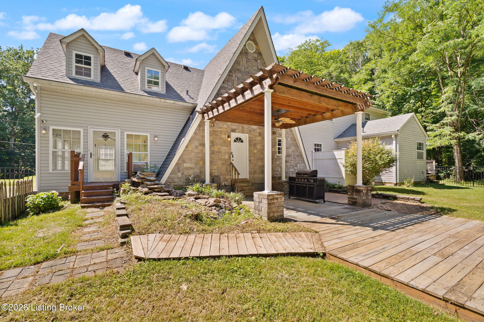 Photo 1 of 62 — 3985 Brooks Hill Rd, Brooks, KY 40109