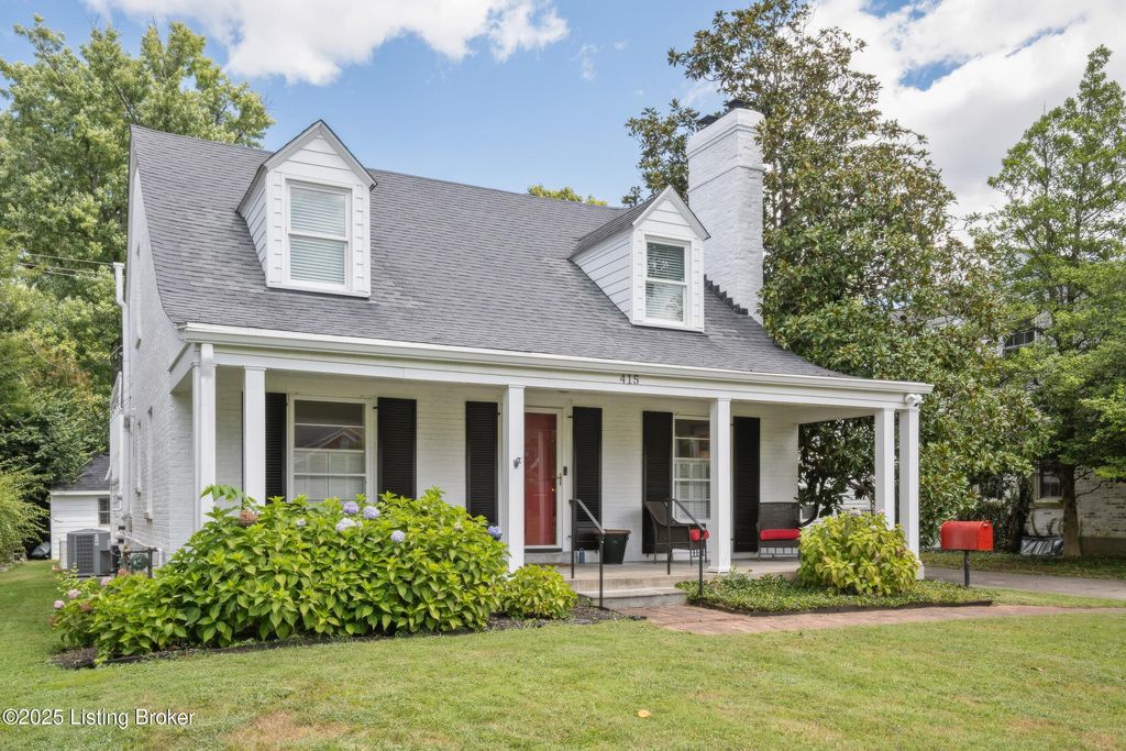 Photo of 415 Oread Rd, Louisville, KY 40207 (MLS # 1704002)