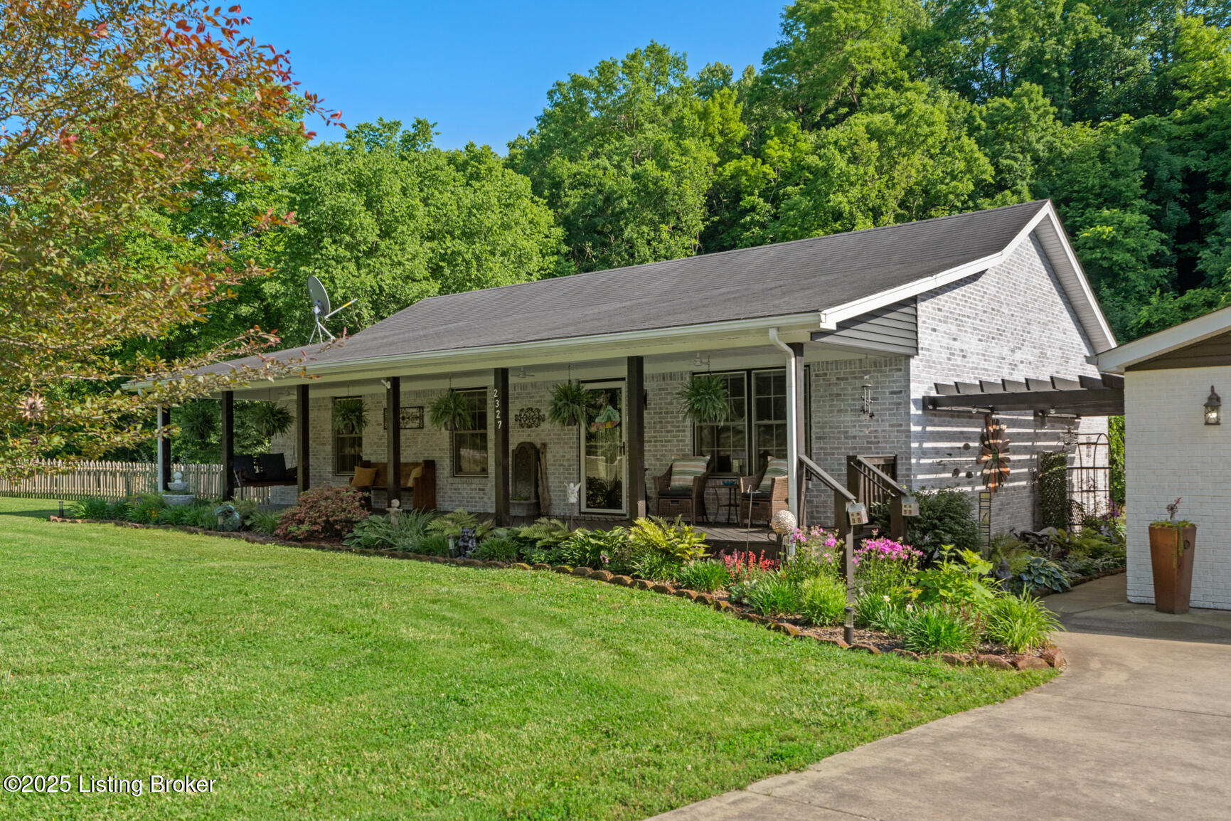2327 Highgrove Rd, Coxs Creek, Pennsylvania image 1