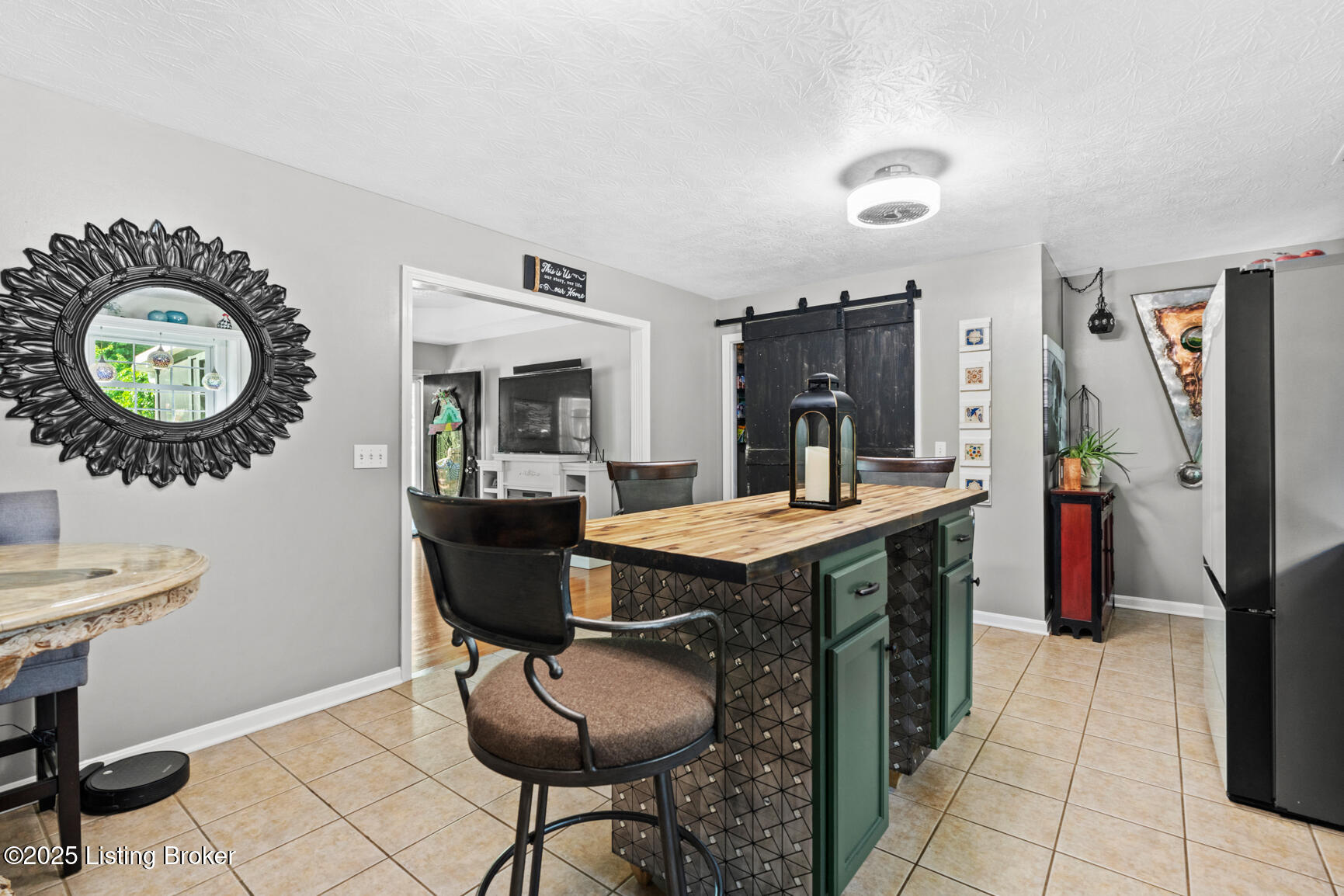 2327 Highgrove Rd, Coxs Creek, Pennsylvania image 14