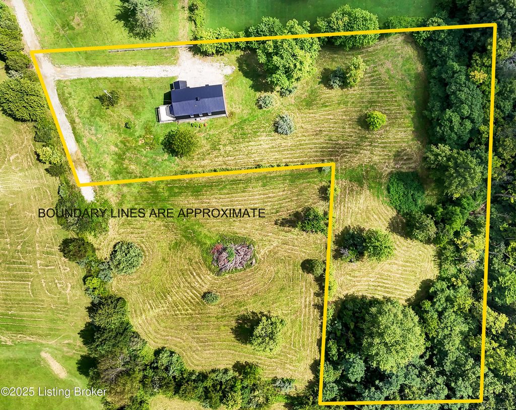 Photo of 4610 Glenarm Rd, Crestwood, KY 40014 (MLS # 1708148)