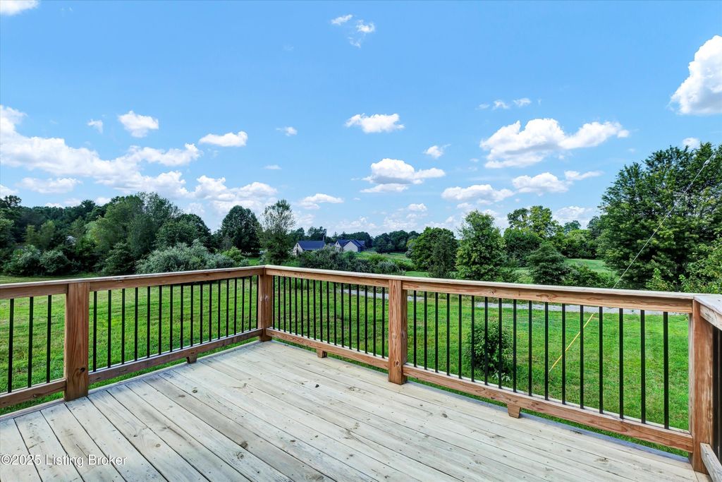 Photo of 4610 Glenarm Rd, Crestwood, KY 40014 (MLS # 1708148)