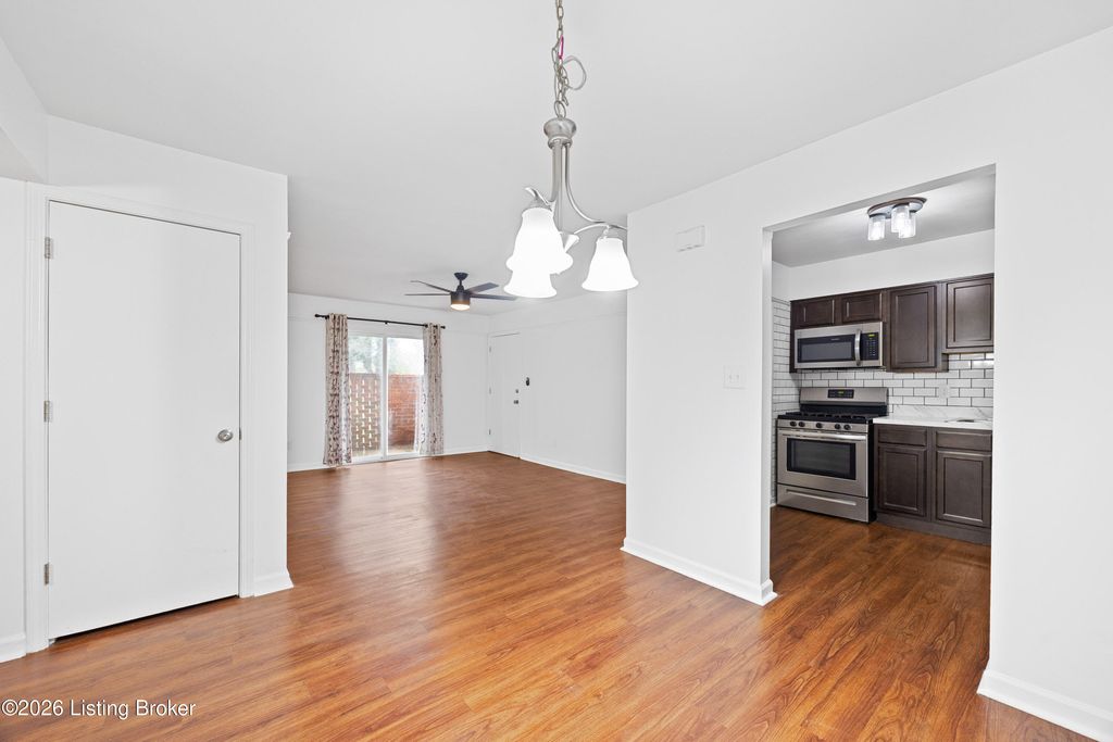 Photo of 1032 Armstrong Mill Rd #B, Lexington, KY 40517 (MLS # 1710721)