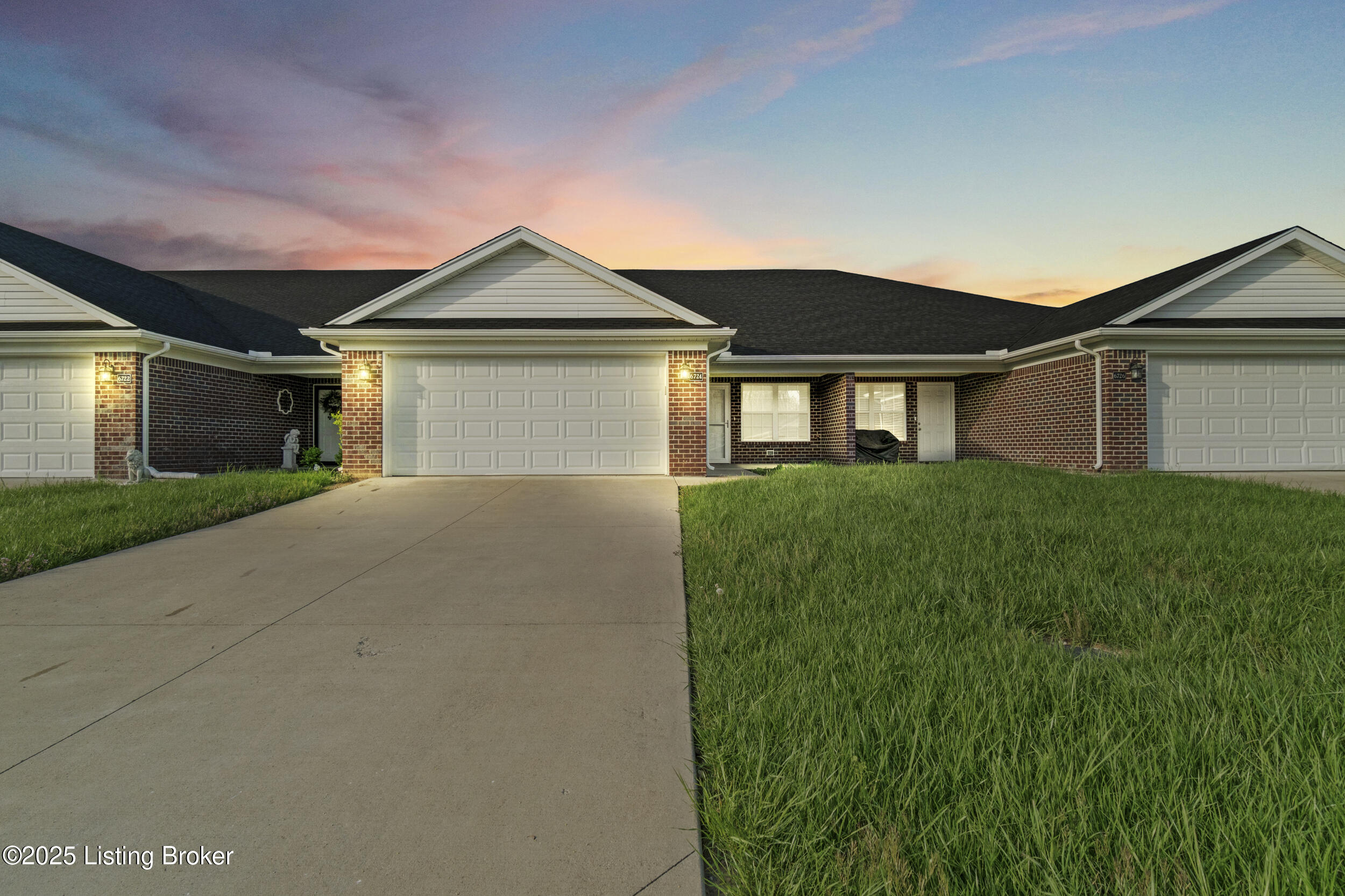6724 Eagle Wood Dr, Louisville, Pennsylvania image 1