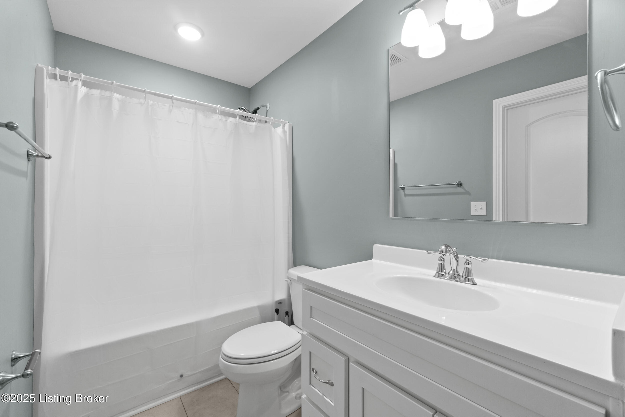 6724 Eagle Wood Dr, Louisville, Pennsylvania image 23