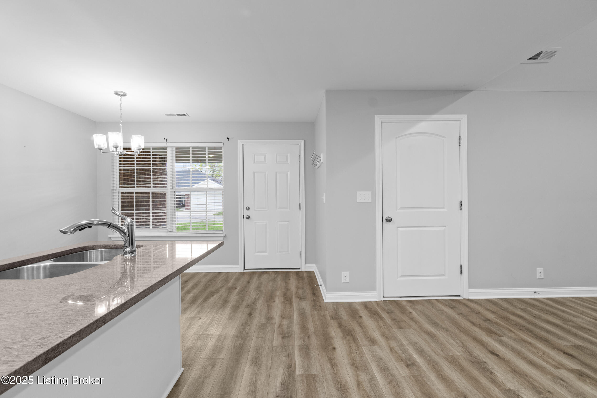 6724 Eagle Wood Dr, Louisville, Pennsylvania image 7