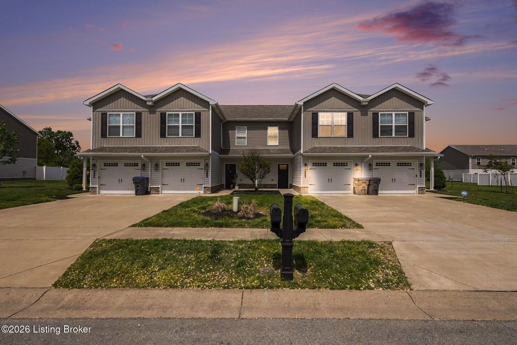 Photo of 6113 Casper Dr, Louisville, KY 40258 (MLS # 1715028)