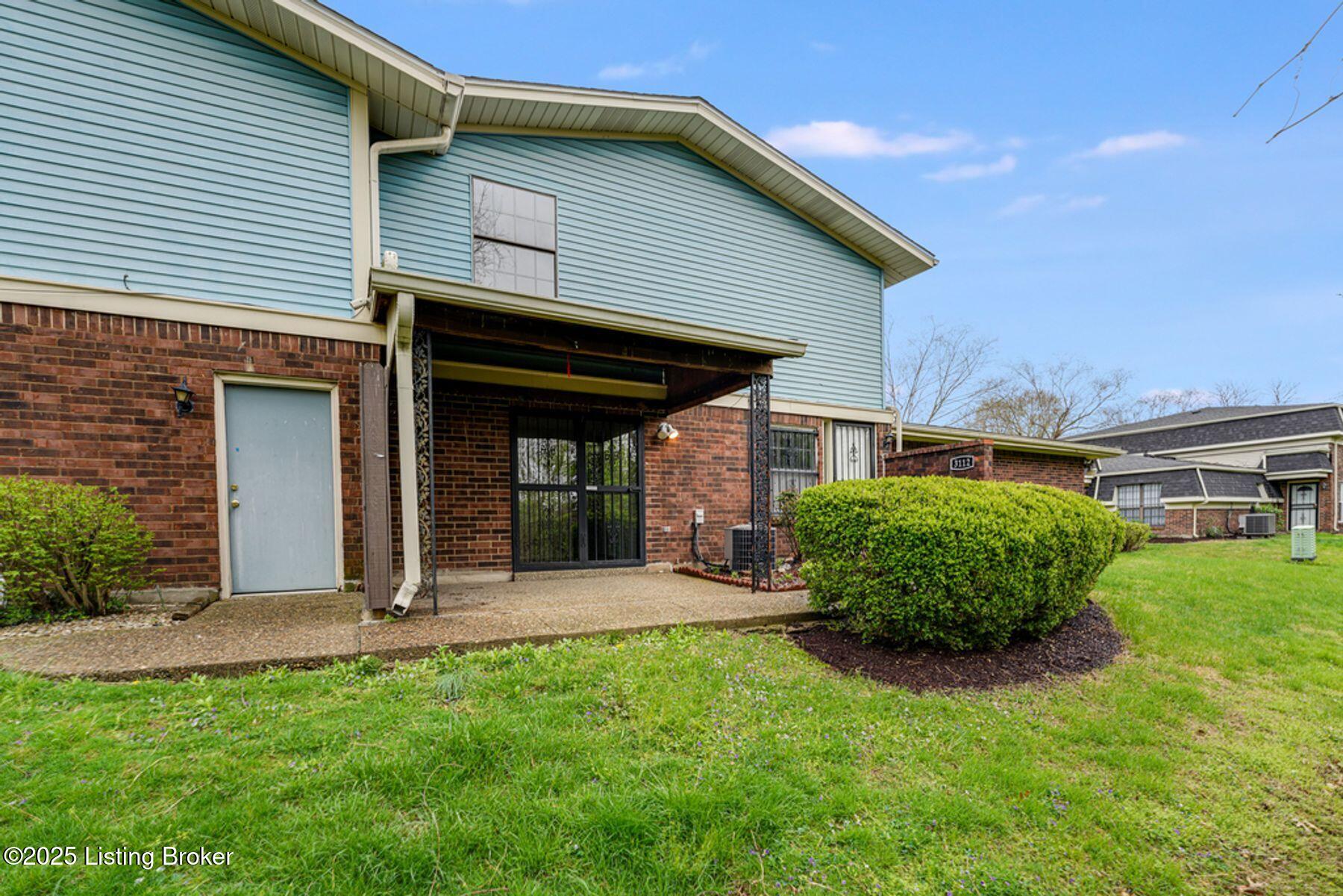 3112 Valley Side Ct, Louisville, Kentucky image 1