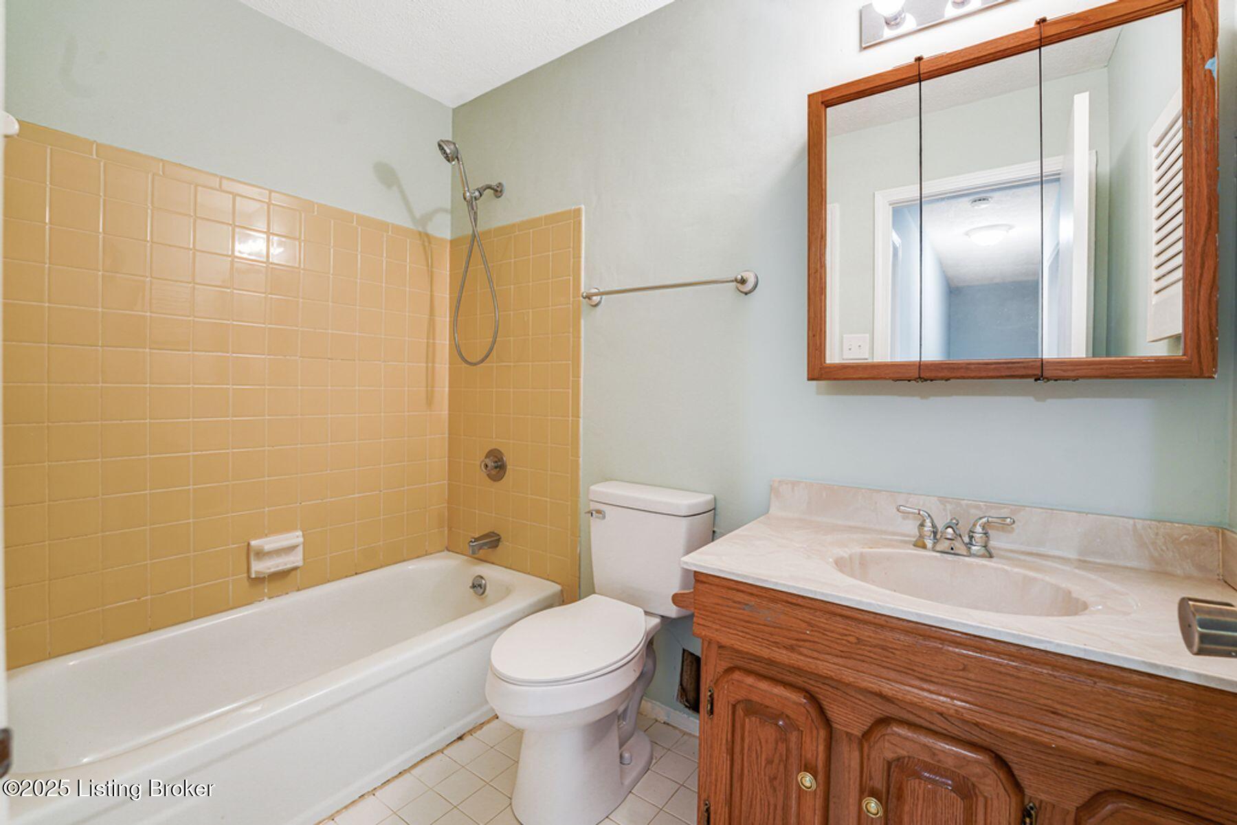 3112 Valley Side Ct, Louisville, Kentucky image 24