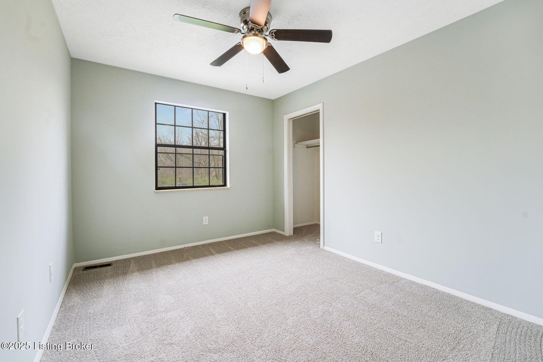 3112 Valley Side Ct, Louisville, Kentucky image 16