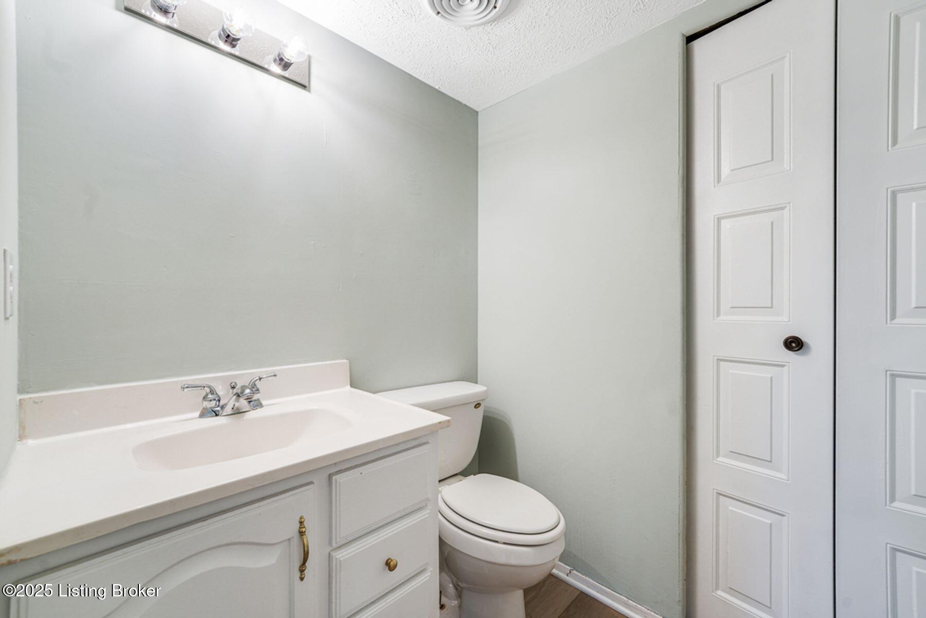 3112 Valley Side Ct, Louisville, Kentucky image 15